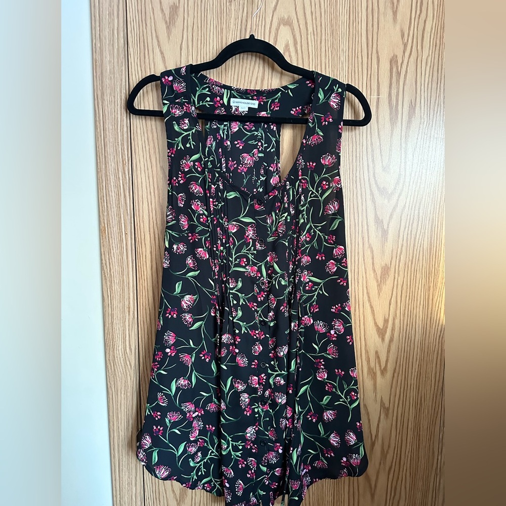 🍉Warehouse One Floral Sleeveless Blouse 1X NWOT pin tuck tie back button down